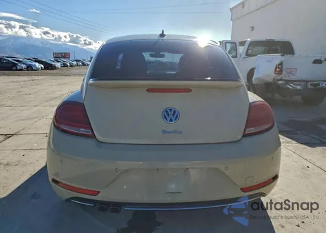 2019 Volkswagen Beetle S z USA, uszkodzony, nr VIN 3VWFD7AT8KM719087